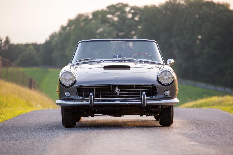  Ferrari 250 GT Cabriolet (Series II) 1960 года  (фото 5 из 12)
